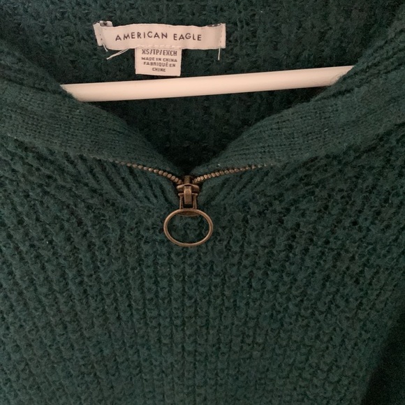 AE cute sweater - Picture 2 of 4